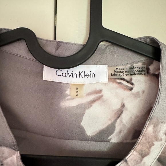 Calvin Klein Blouse - Picture 2 of 6